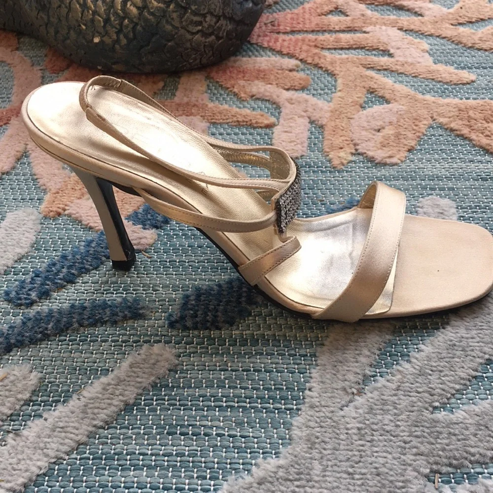 Petra Firenze Rhinestone Satin Heels size 6M Sling Back Evening Party